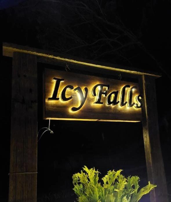 Icy Falls - Охія Екстер'єр фото
